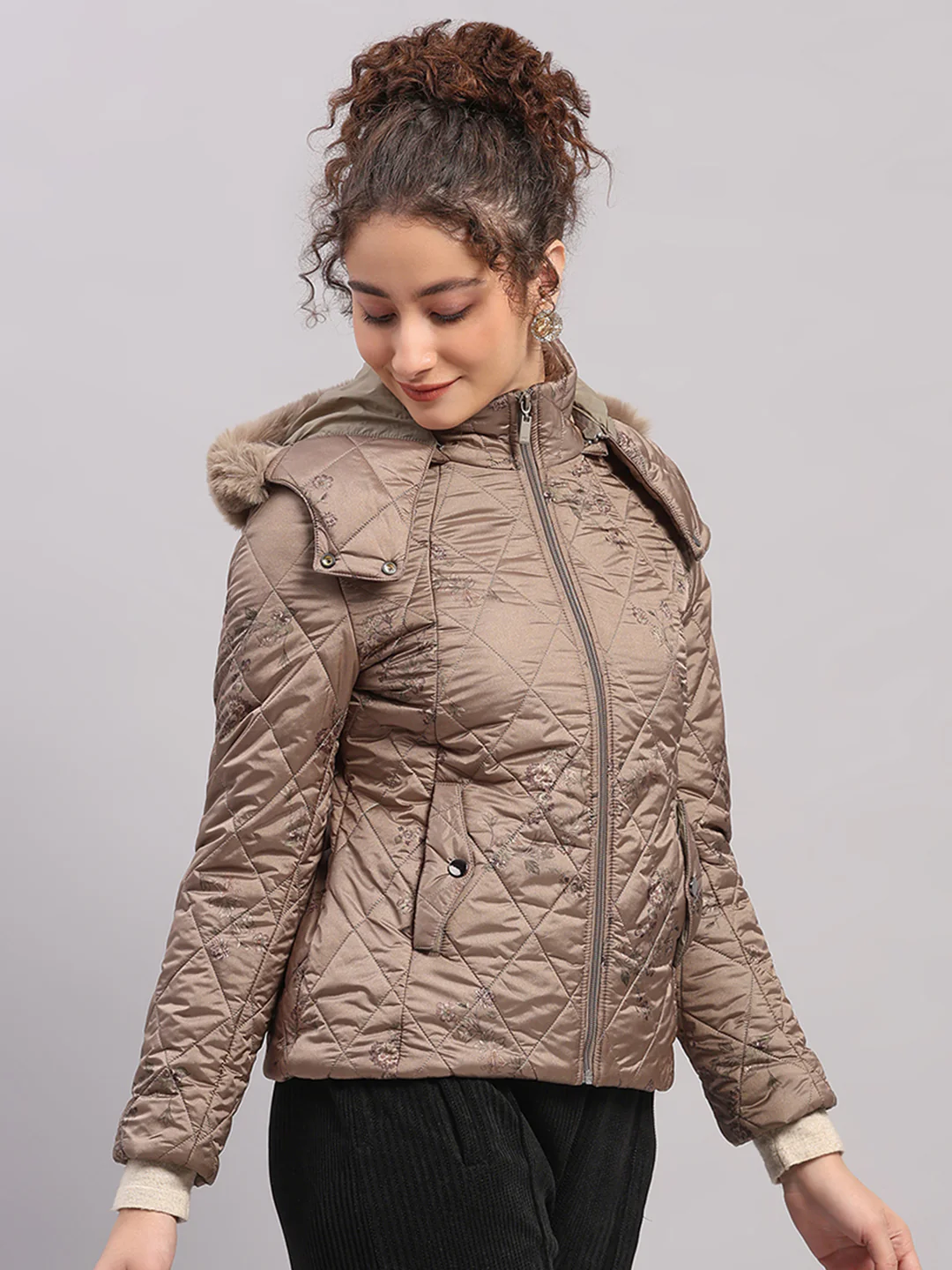 Women Olive Printed Hooded Full Sleeve Jacket - Image 4