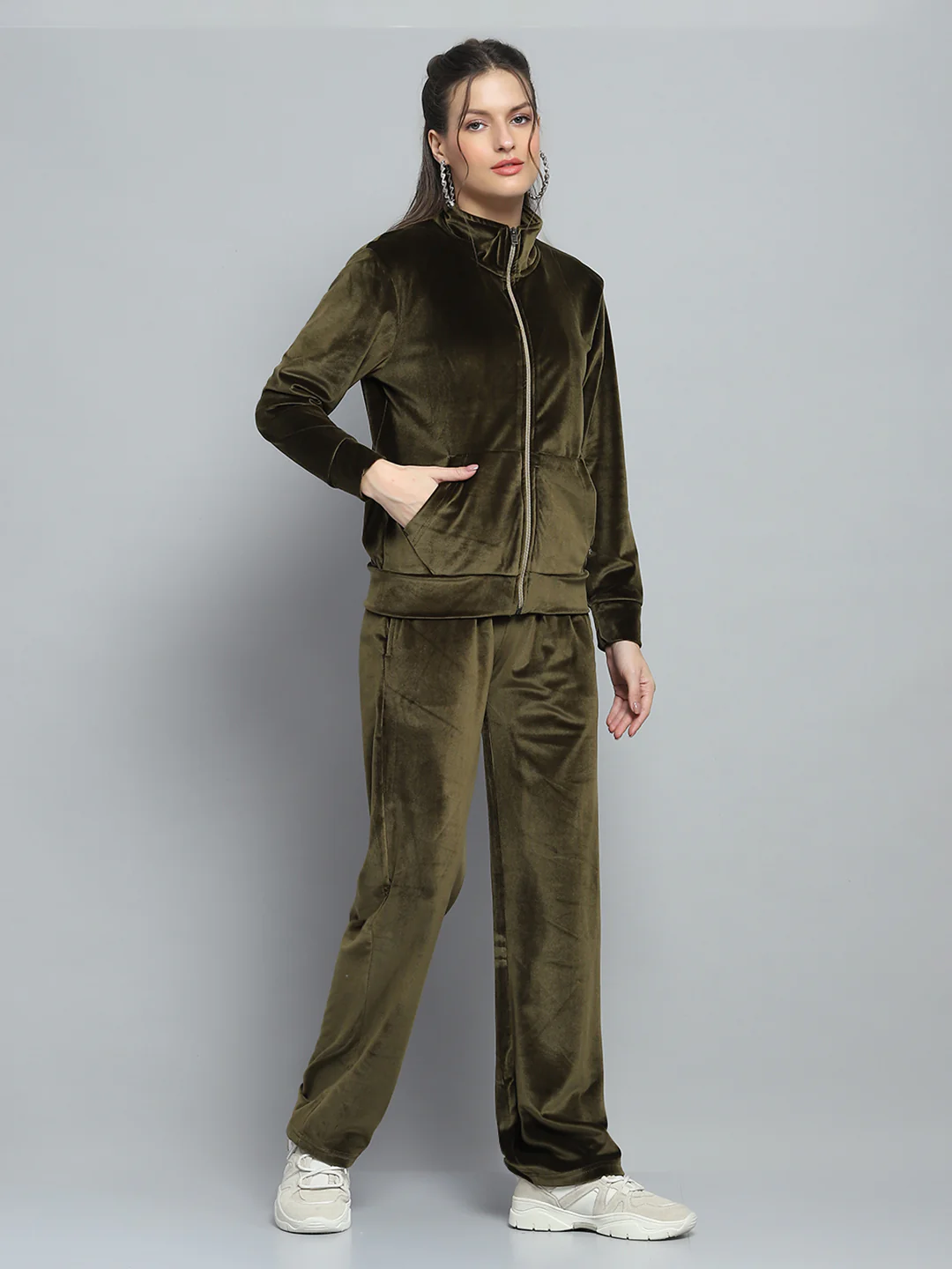 Women Olive Printed Mock Neck Full Sleeve Cords Set - Image 4