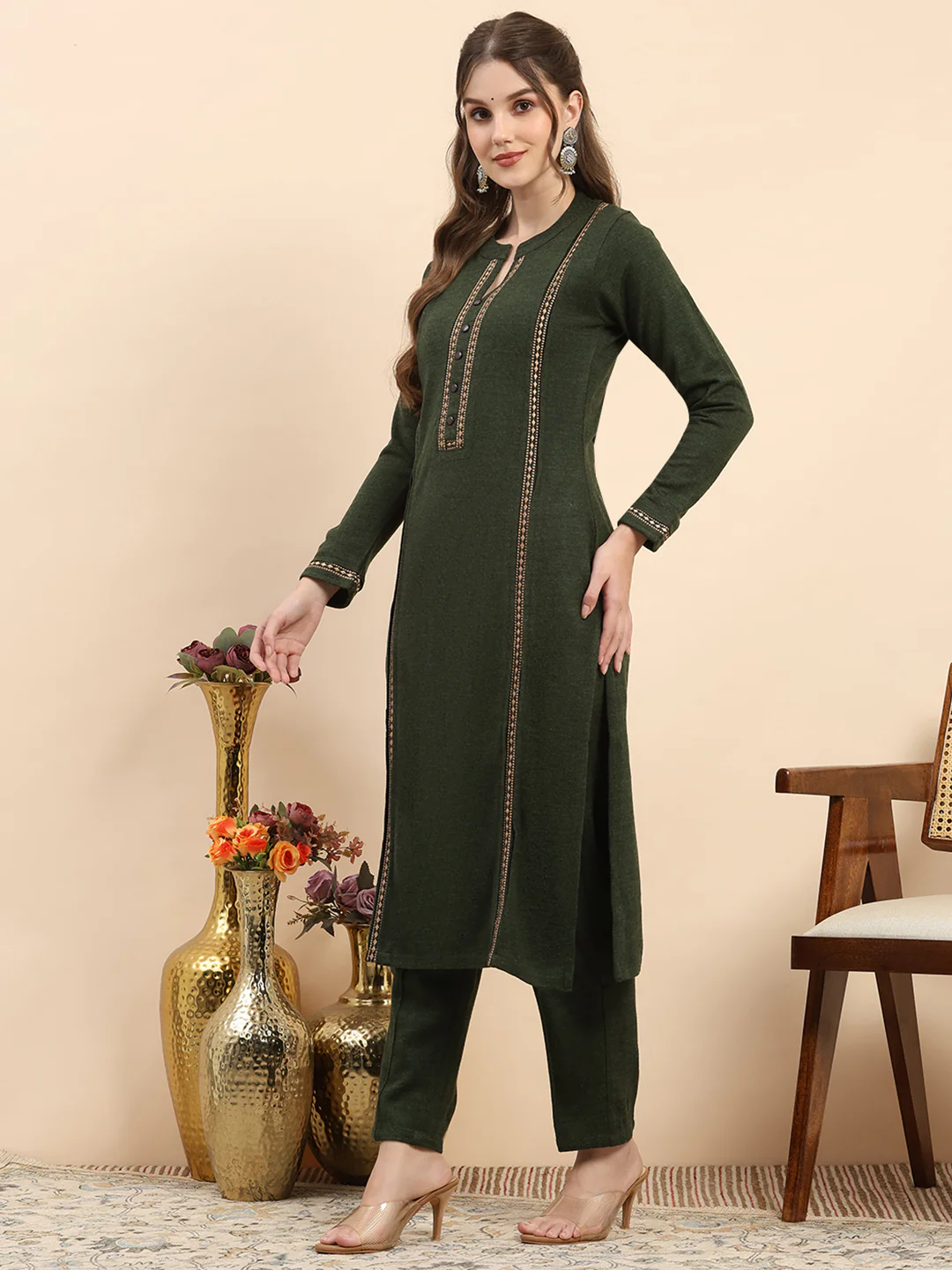 Women Olive Printed Round Neck Full Sleeve Kurti Set for Winter - Image 3