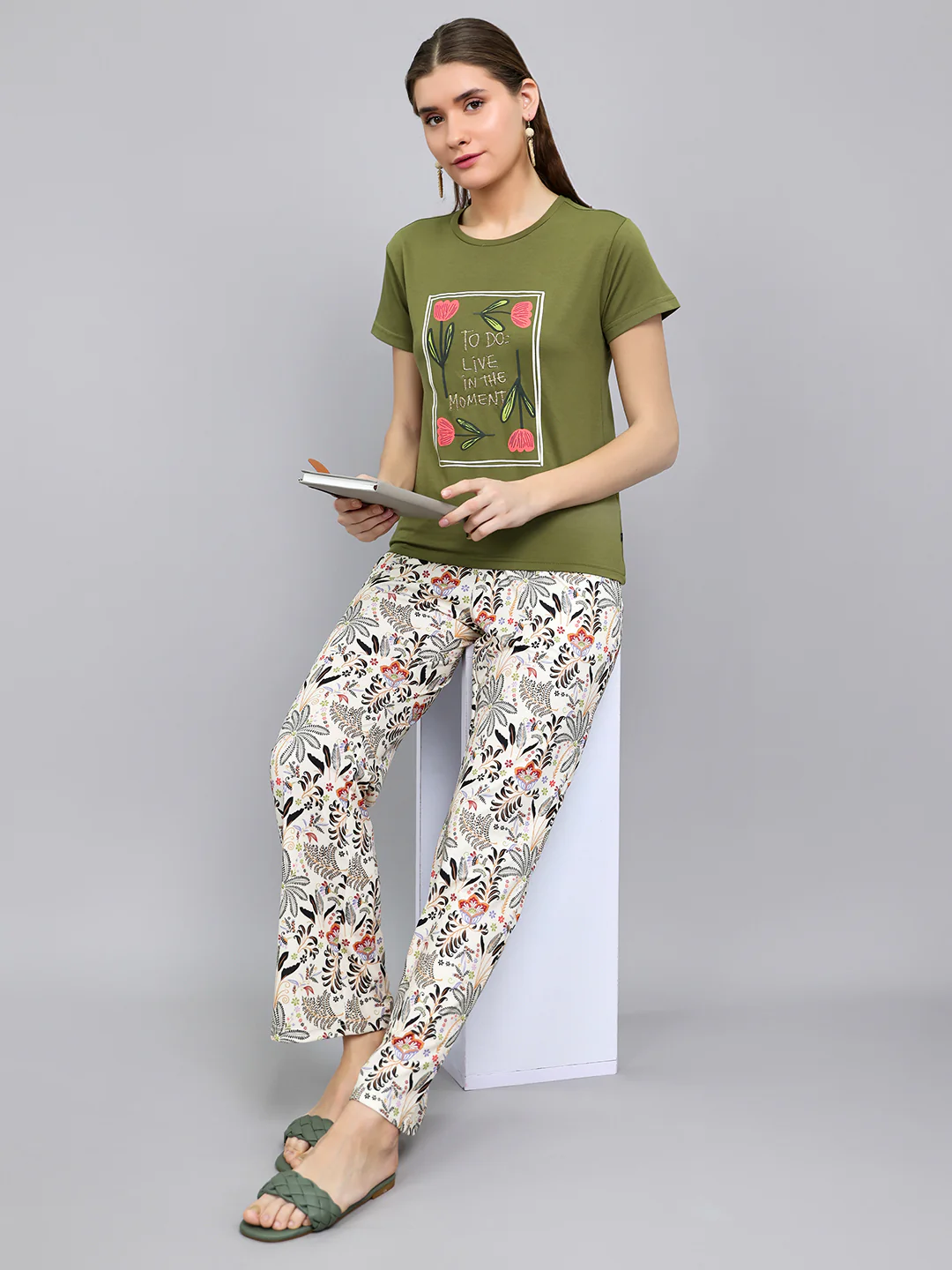 Women Olive Printed Round Neck Half Sleeve Lower Set - Image 6