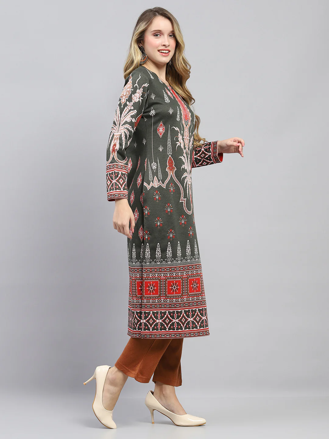 Women Olive Self Design Round Neck Full Sleeve Winter Kurti - Image 4