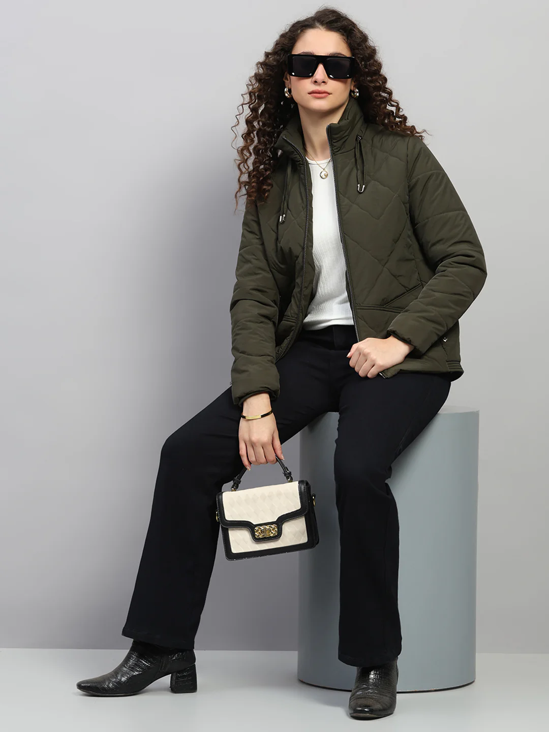 Women Olive Solid Collar Full Sleeve Jacket - Image 2