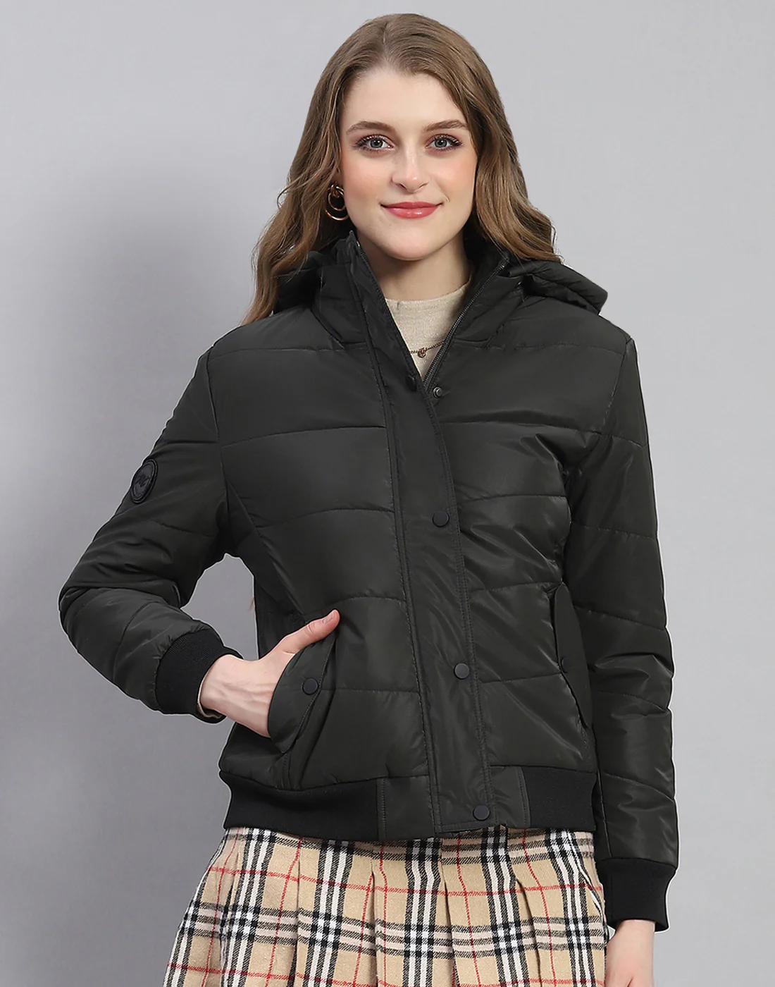 Women Olive Solid Hooded Full Sleeve Jacket - Image 2