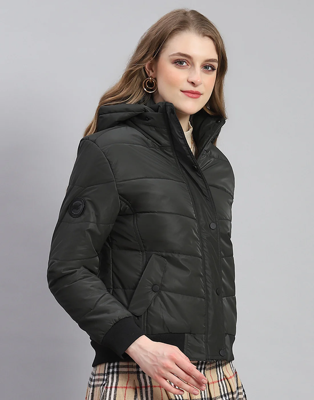 Women Olive Solid Hooded Full Sleeve Jacket - Image 4
