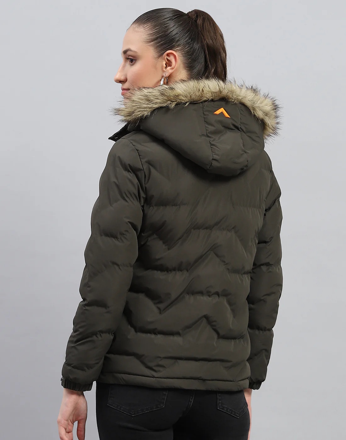 Rock.it Women Olive Solid Hooded Full Sleeve Heating Jacket - Image 5