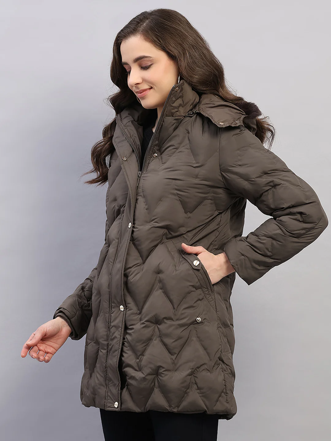 Women Olive Solid Hooded Full Sleeve Jacket - Image 3