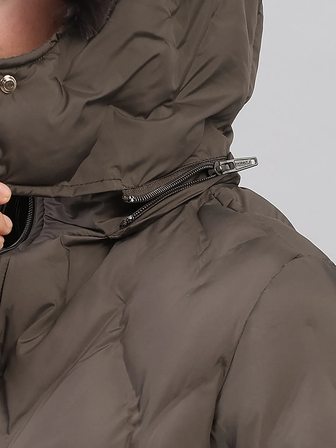 Women Olive Solid Hooded Full Sleeve Jacket - Image 7