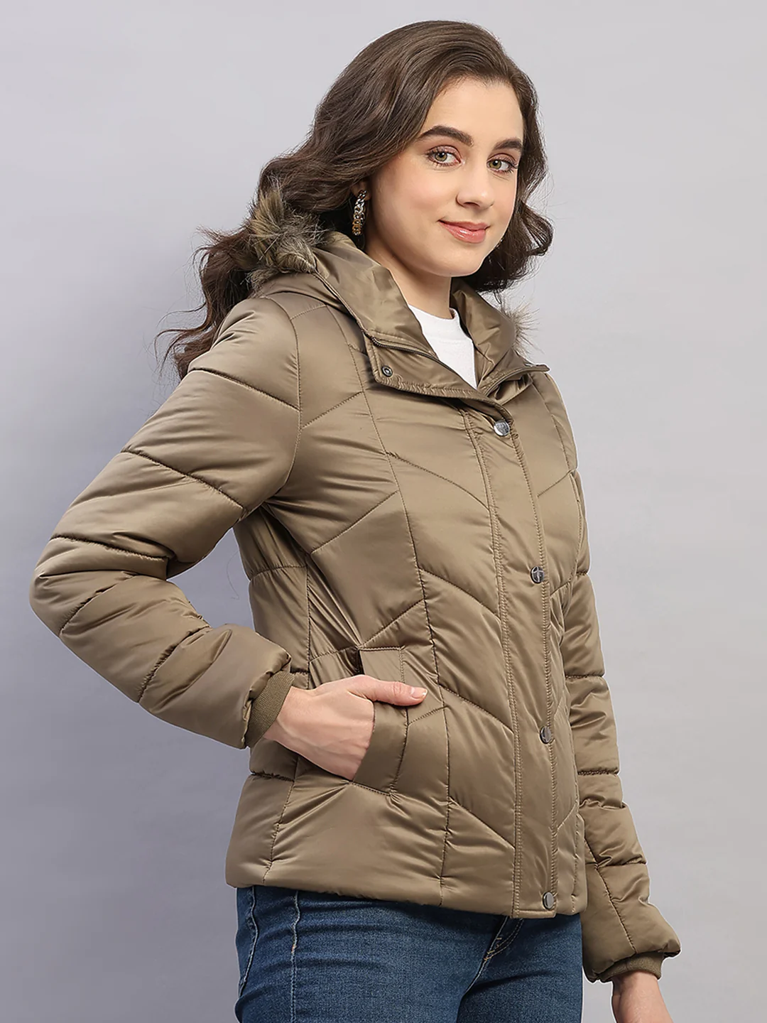 Women Olive Solid Hooded Full Sleeve Jacket - Image 4