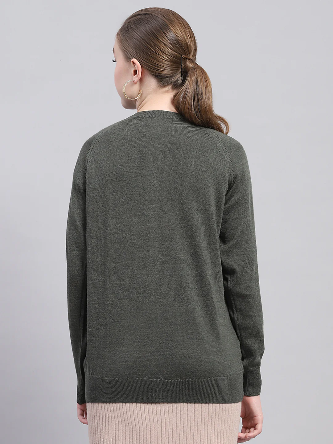 Women Olive Solid Round Neck Full Sleeve Cardigan - Image 5