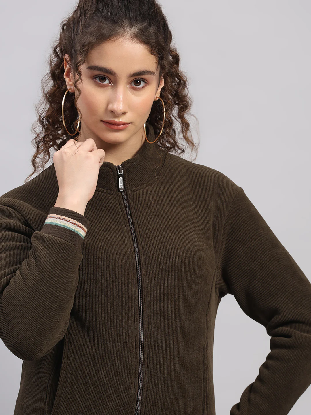 Women Olive Solid Round Neck Full Sleeve Sweatshirt - Image 6