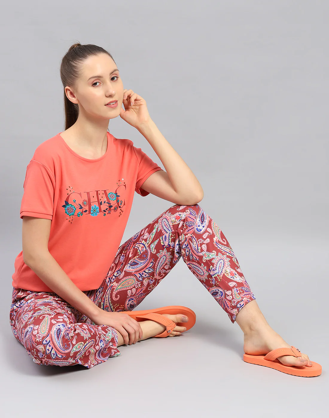 Women Orange Printed Round Neck Half Sleeve Lower Set - Image 2