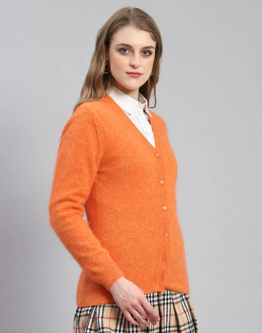 Women Orange Solid V Neck Full Sleeve Cardigan - Image 4