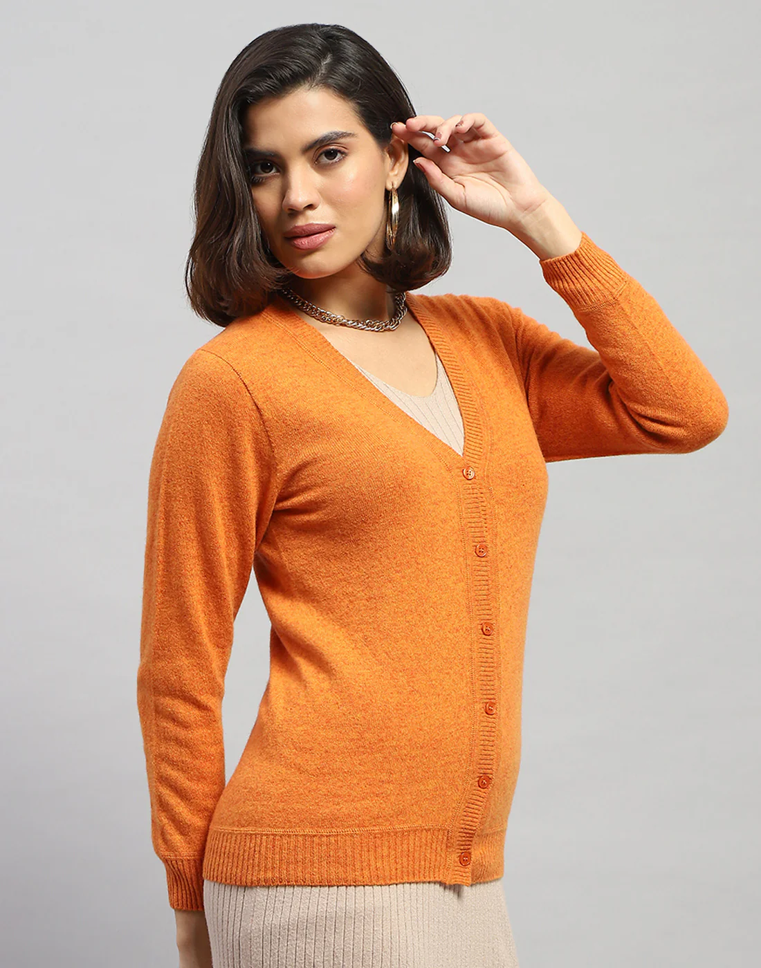 Women Orange Solid V Neck Full Sleeve Cardigan - Image 4