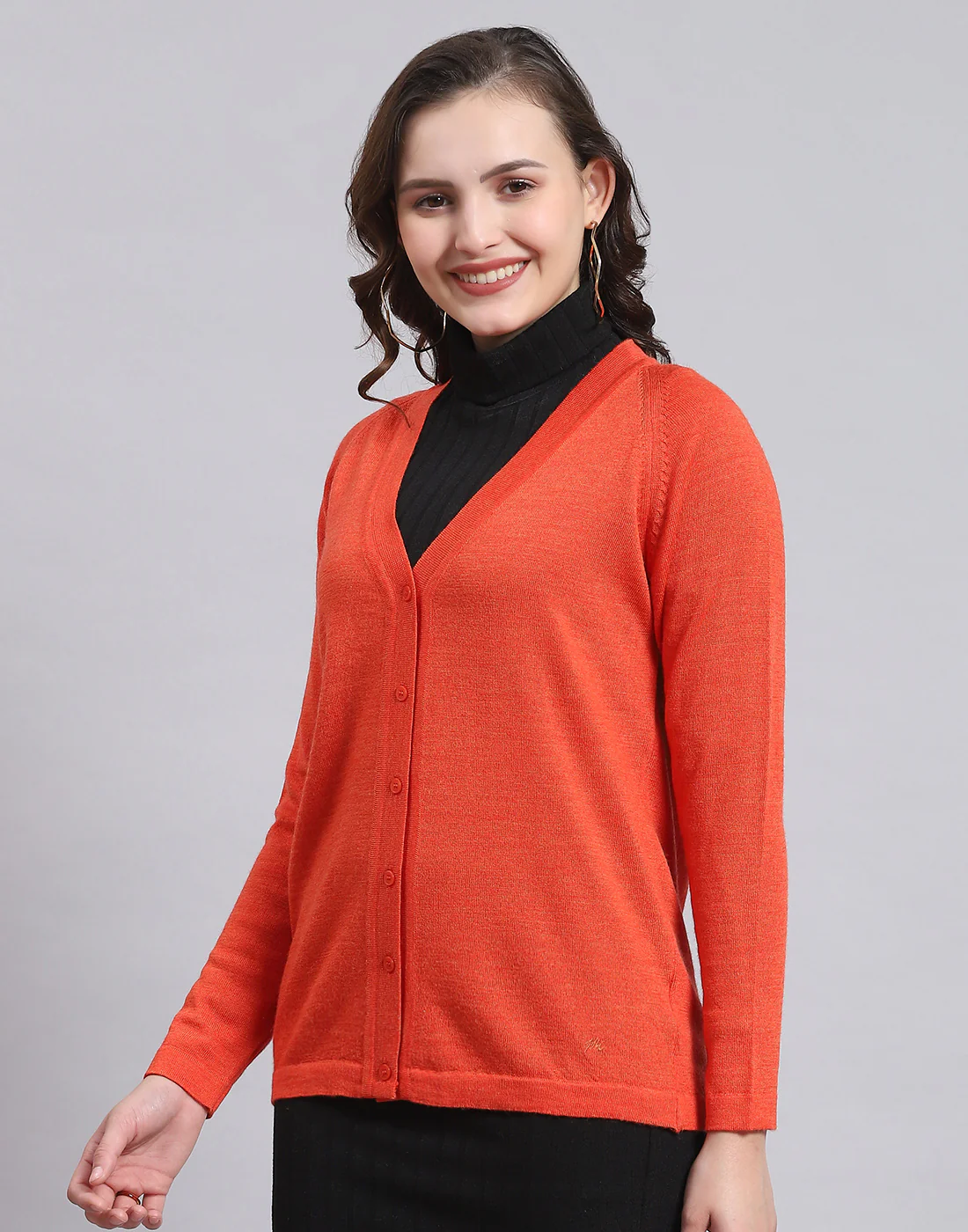 Women Orange Solid V Neck Full Sleeve Sweater - Image 3