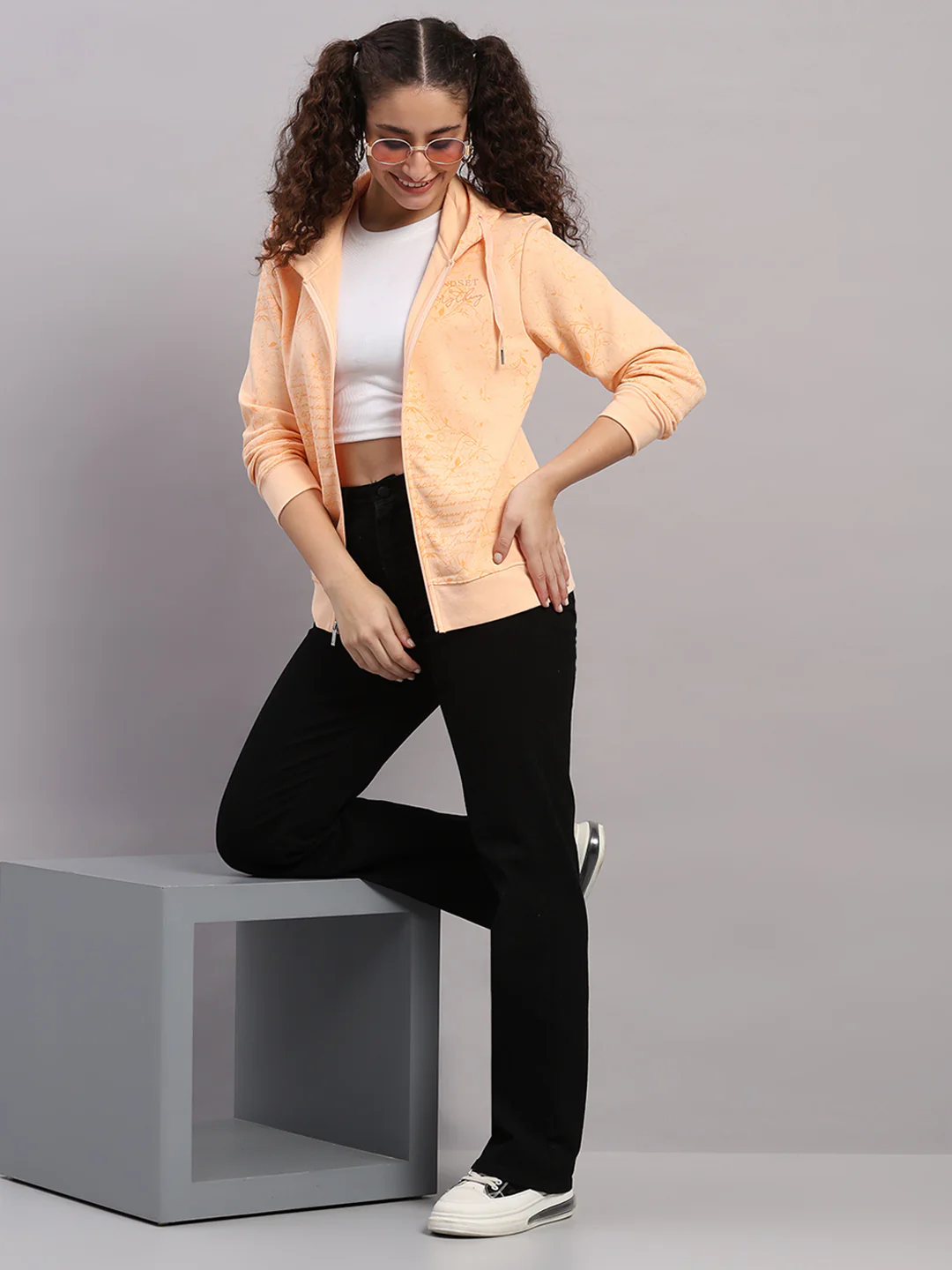 Women Peach Printed Hooded Full Sleeve Sweatshirt - Image 2