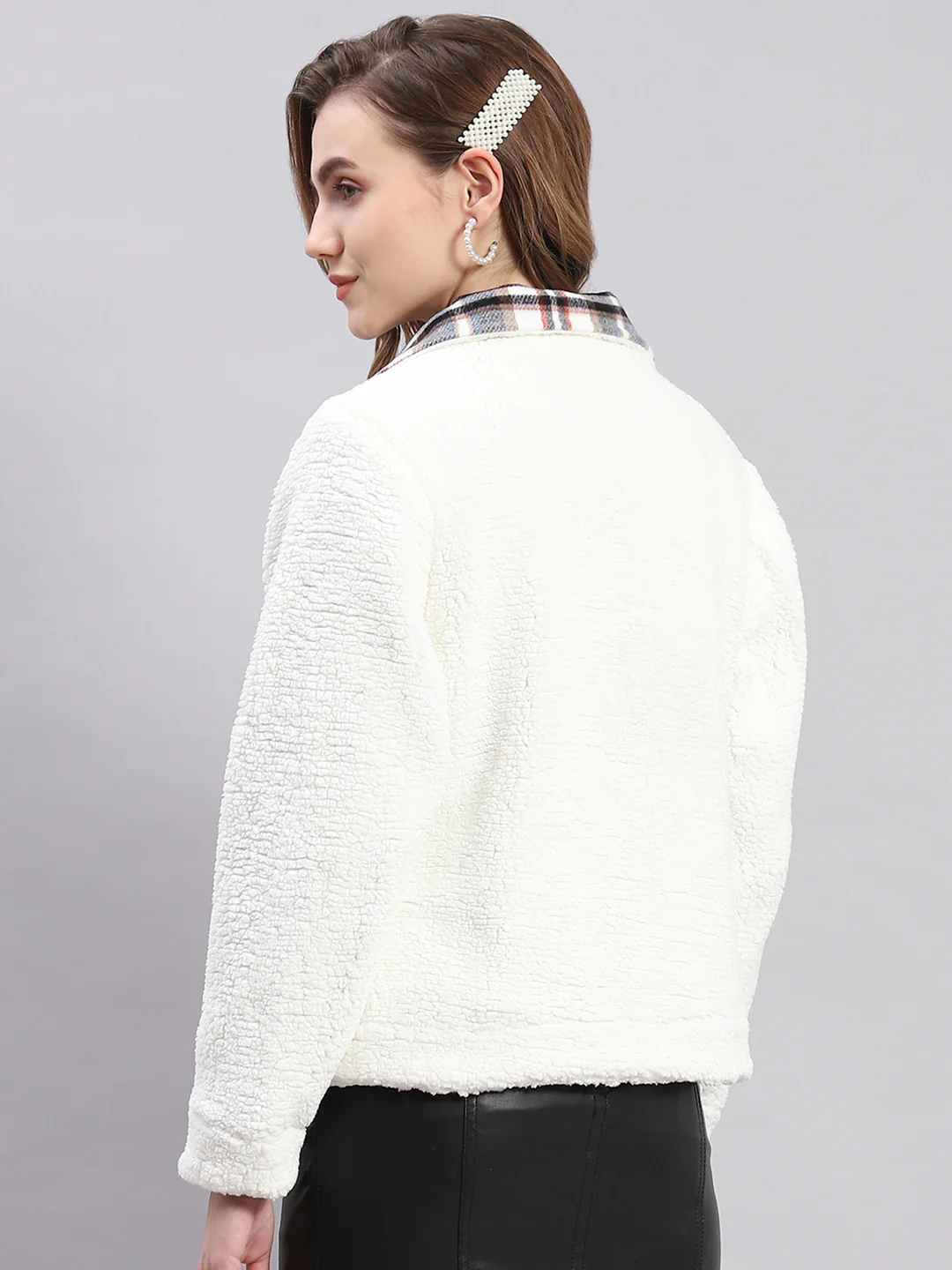 Women Pink Check Spread Collar Full Sleeve Jackets - Image 7