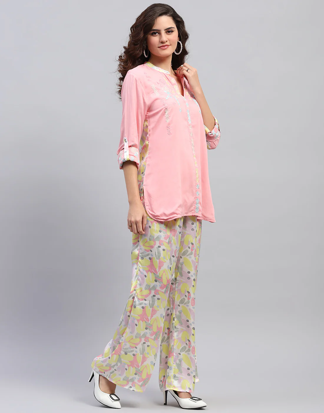 Women Pink Embroidered Front Open Full Sleeve Cords Set - Image 5