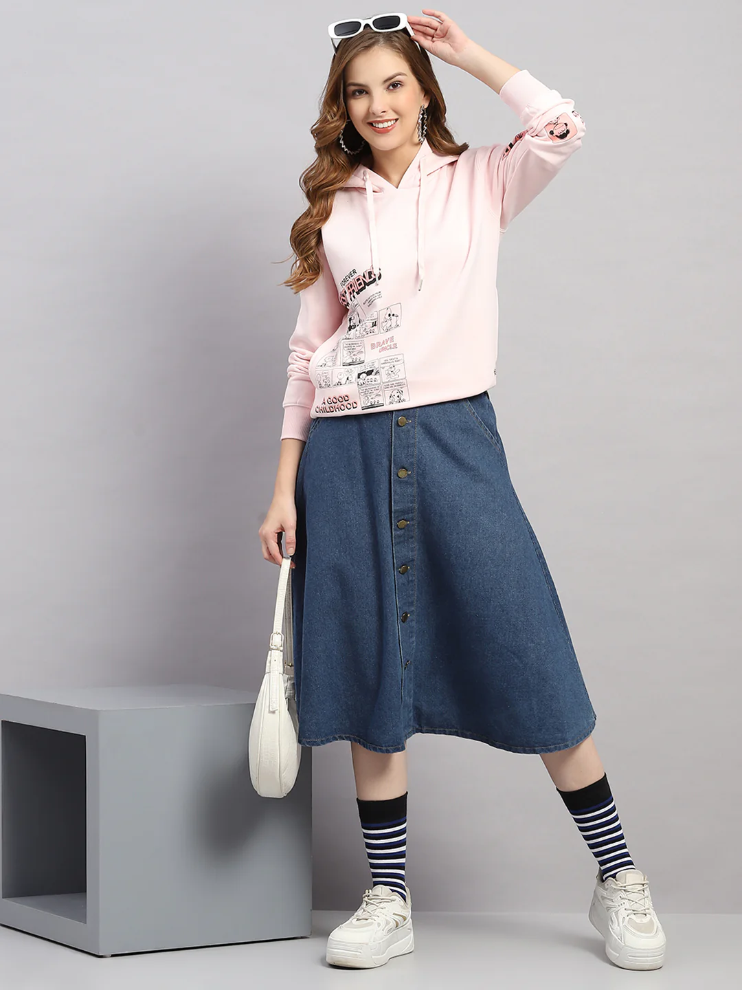 Women Pink Printed Hooded Full Sleeve Sweatshirt - Image 2