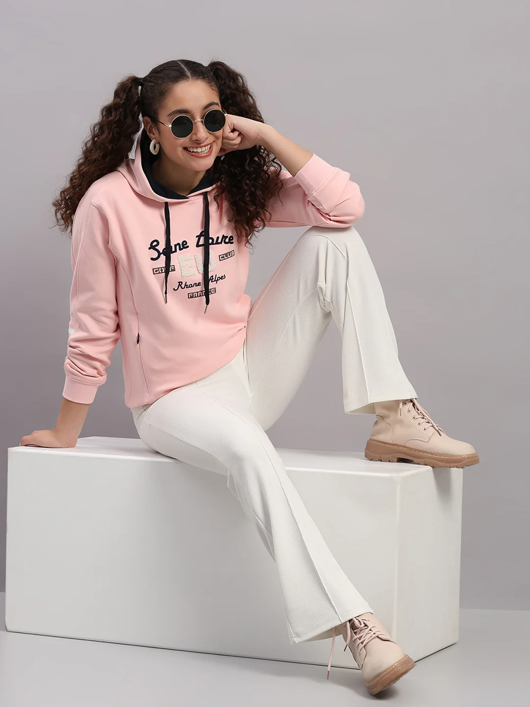 Women Pink Printed Hooded Full Sleeve Sweatshirt - Image 2