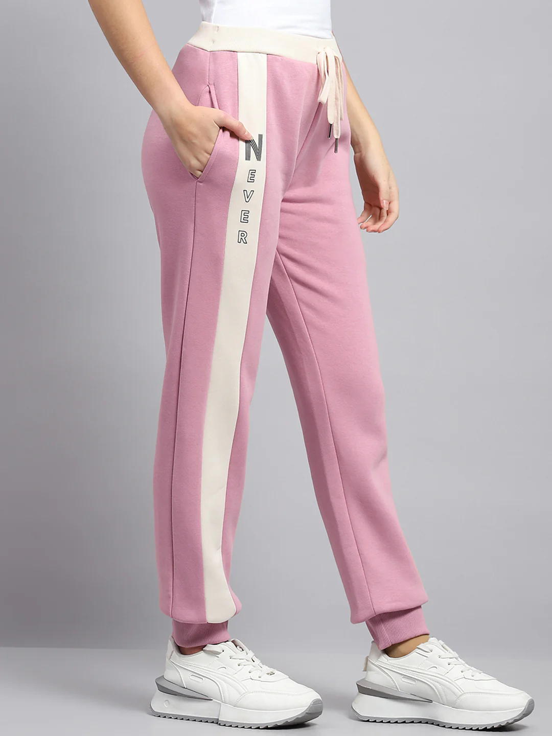 Women Pink Printed Hooded Full Sleeve Tracksuit - Image 8