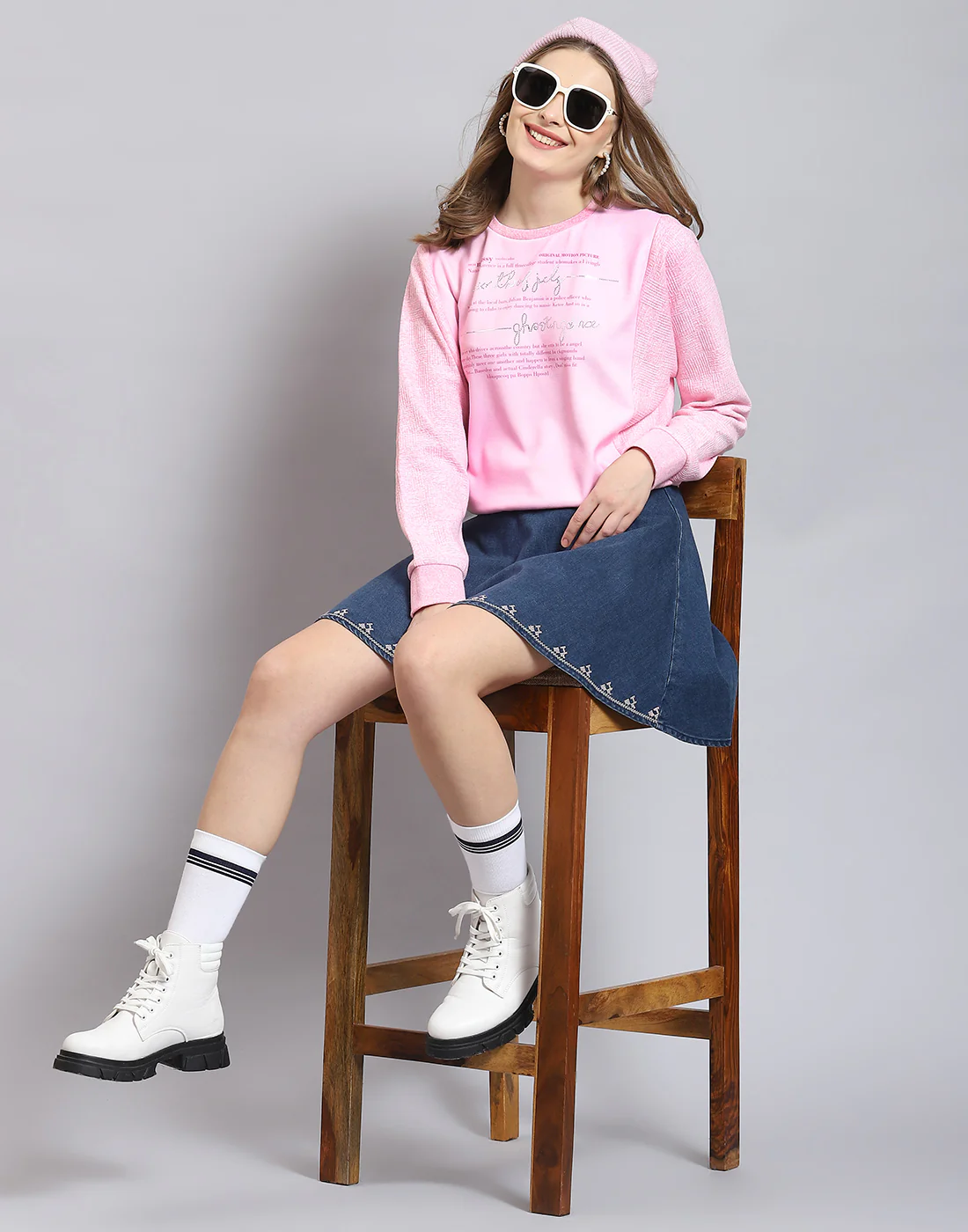 Women Pink Printed Round Neck Full Sleeve Sweatshirt - Image 2