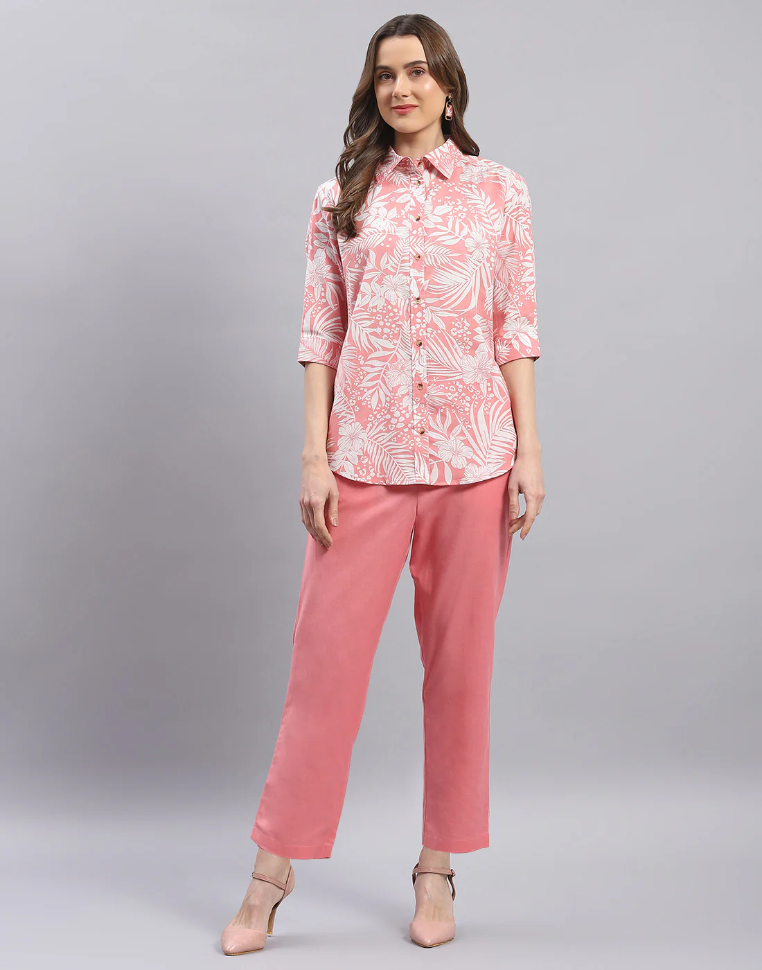 Women Pink Printed Spread Collar Half Sleeve Cords Set - Image 3