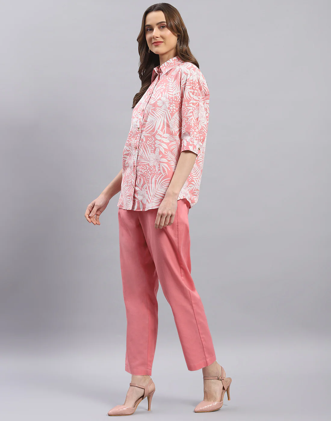 Women Pink Printed Spread Collar Half Sleeve Cords Set - Image 4