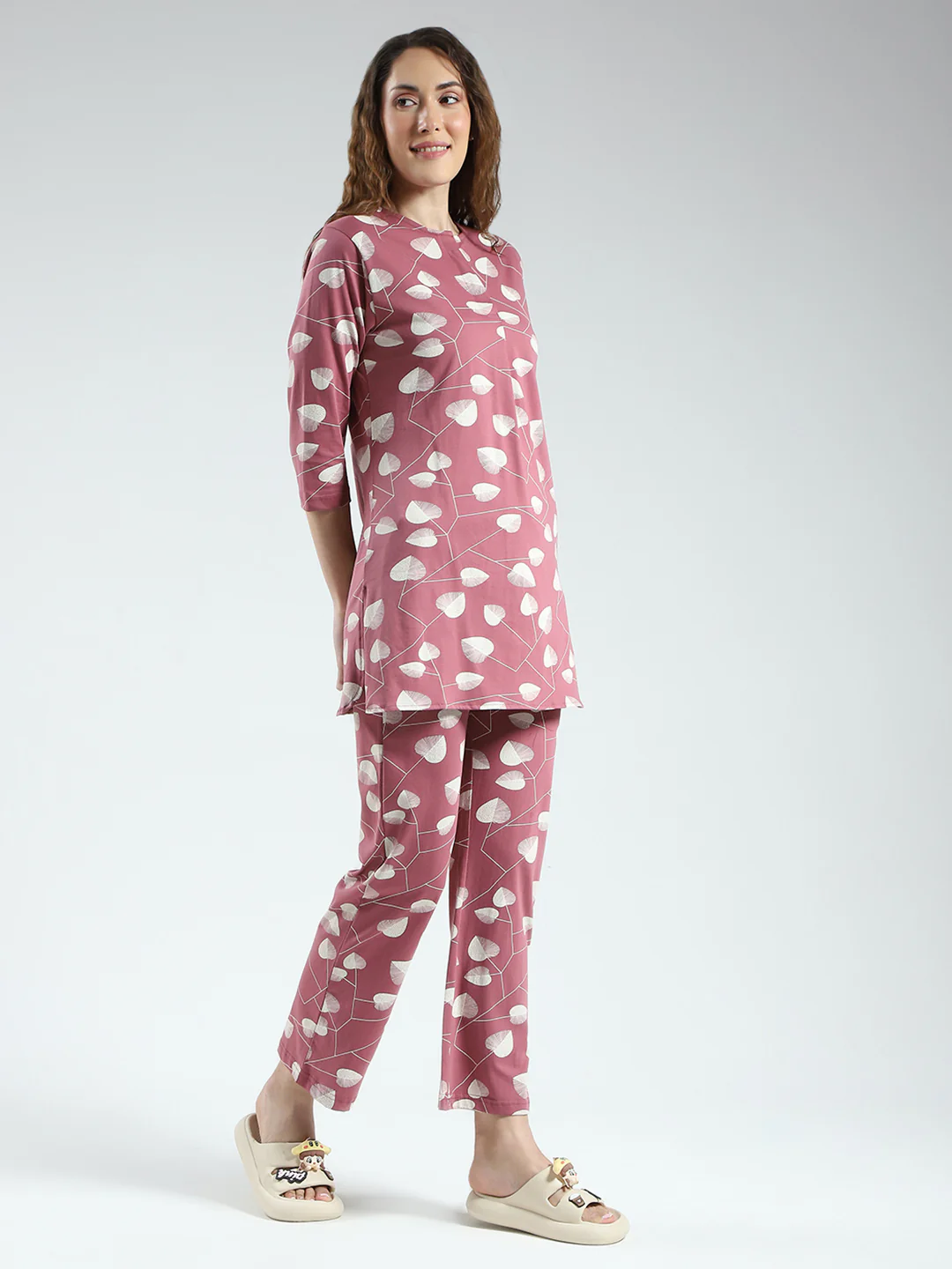 Women Pink Printed Round Neck 3/4th Sleeve Lower Set - Image 4