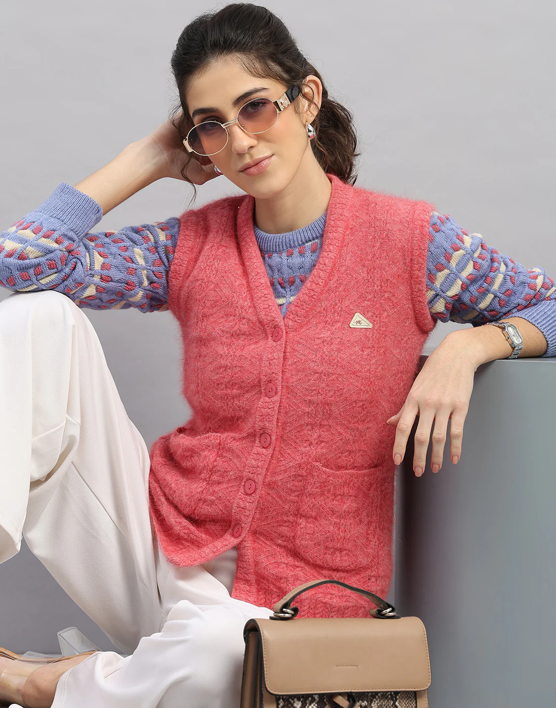 Women Pink Self Design V Neck Sleeveless Cardigan - Image 6