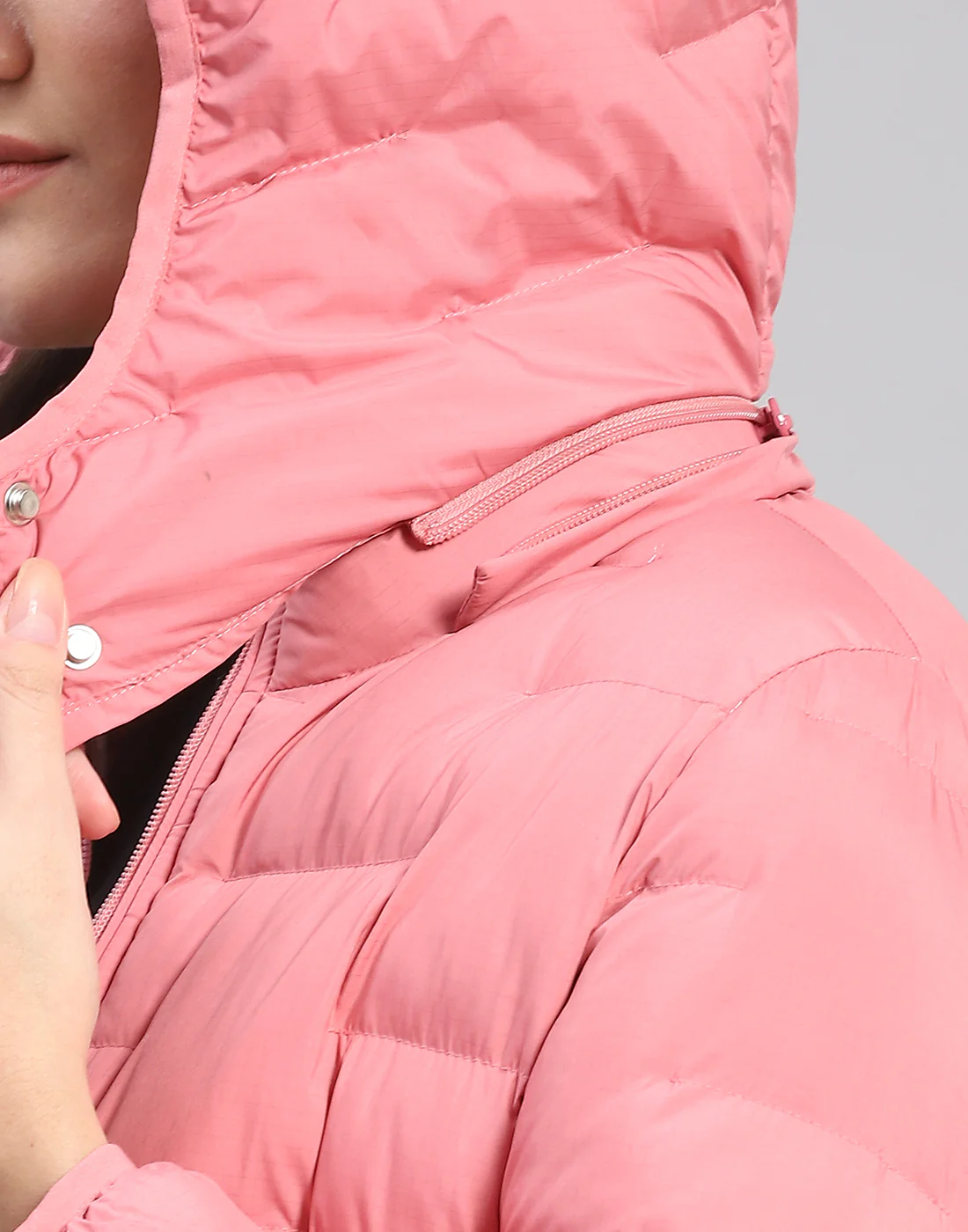 Women Pink Solid Hooded Full Sleeve Jacket - Image 8
