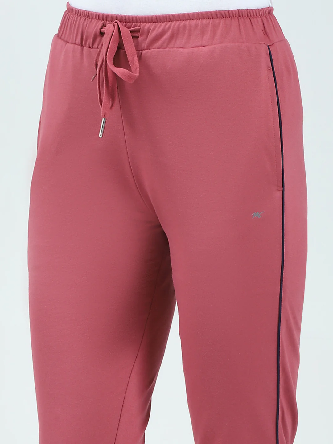 Women Pink Solid Regular Fit Capri - Image 6