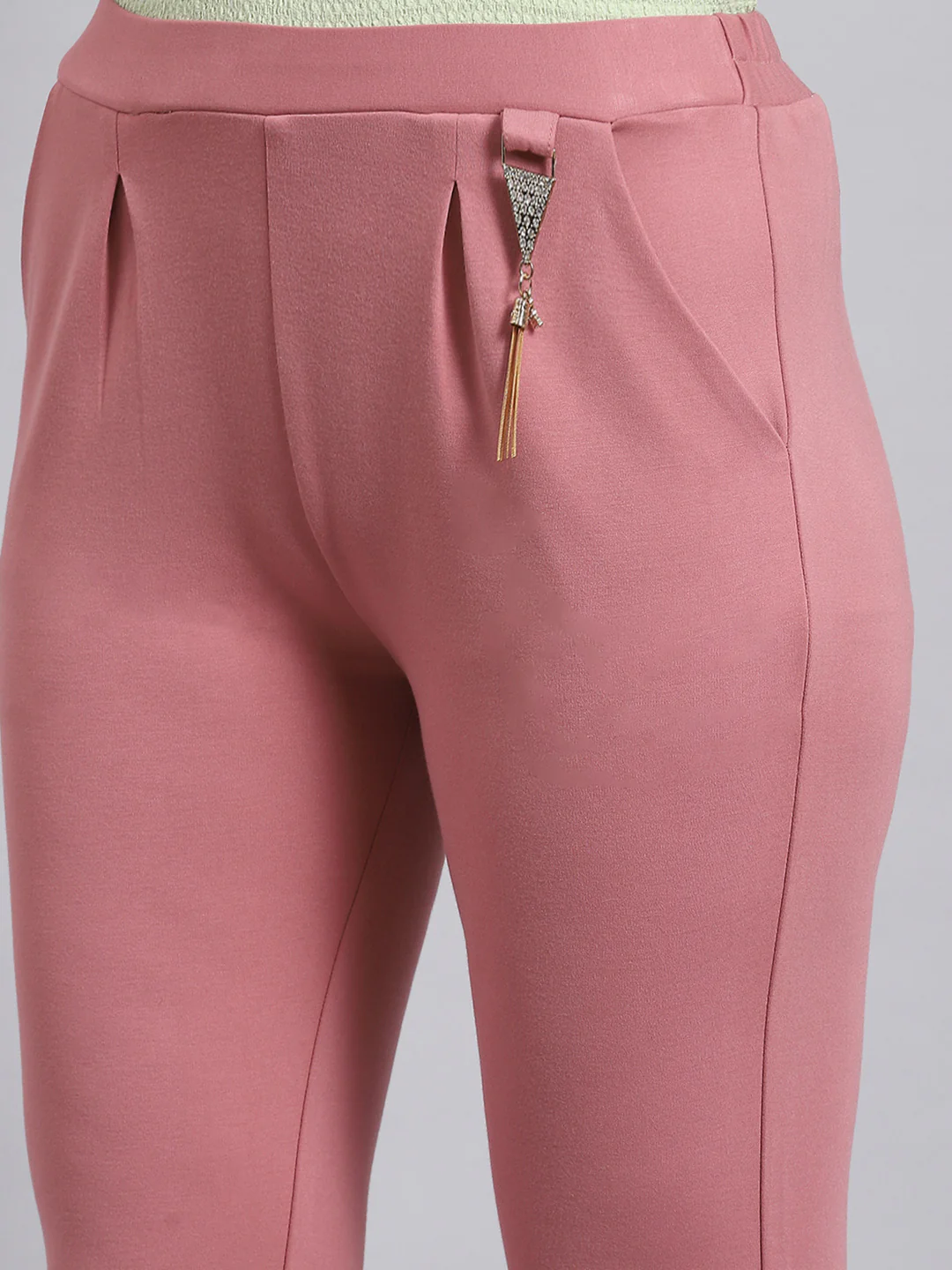 Women Pink Solid Regular Fit Jegging - Image 6