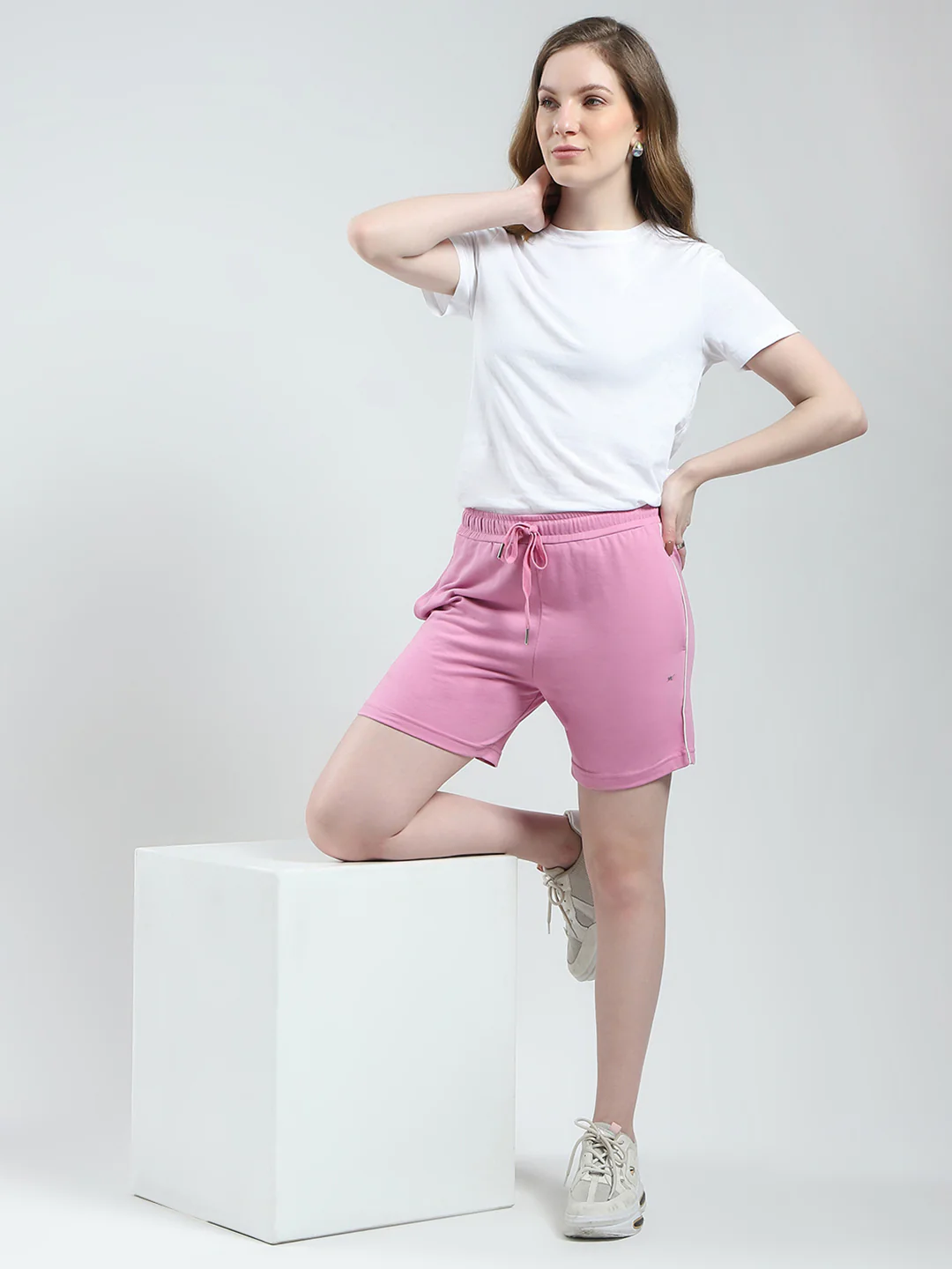 Women Pink Solid Regular Fit Short - Image 2