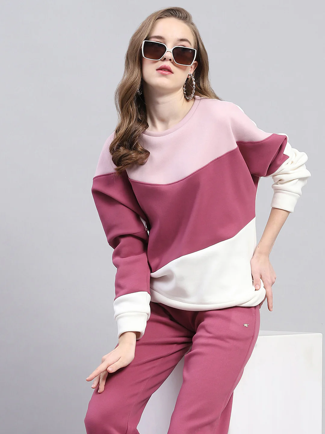 Women Pink Solid Round Neck Full Sleeve Tracksuit - Image 6