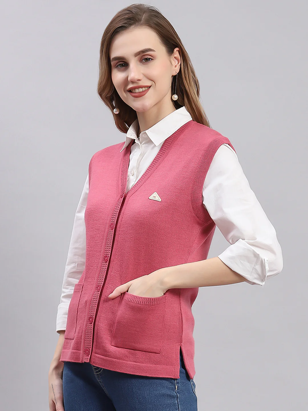Women Pink Solid V Neck Sleeveless Cardigans - Image 3