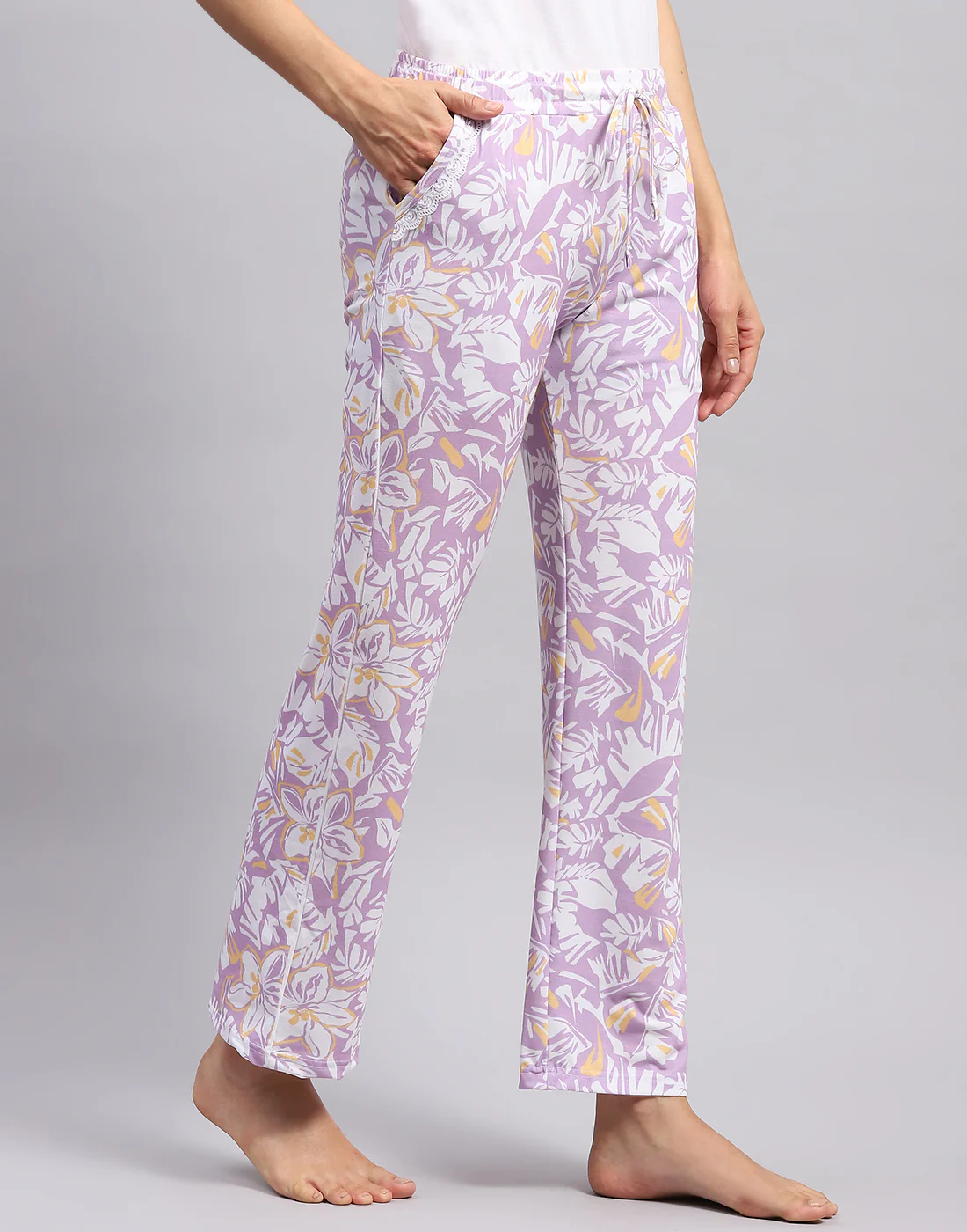 Women Purple Printed Regular Fit Lower - Image 4
