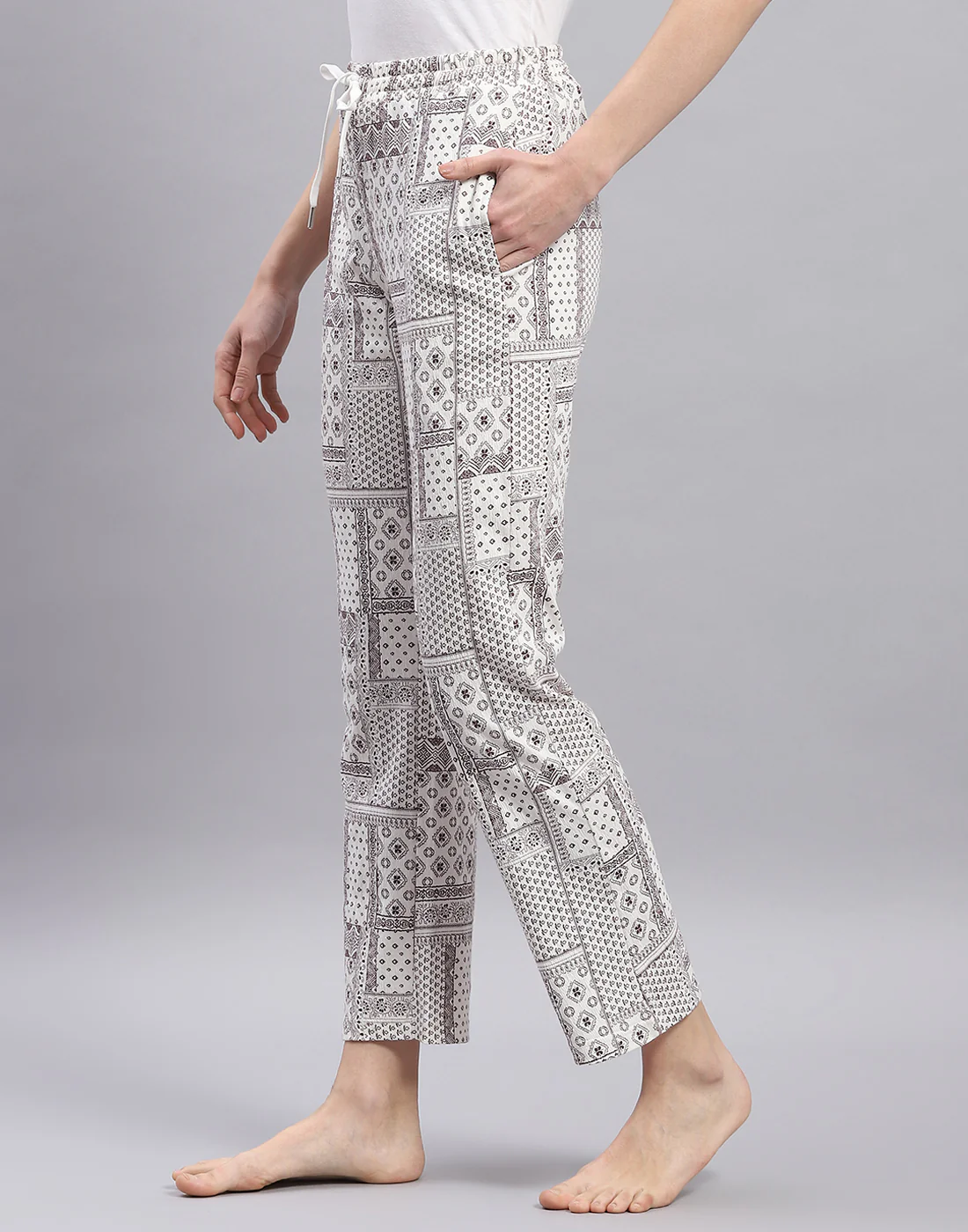 Women Purple Printed Regular Fit Lower - Image 3