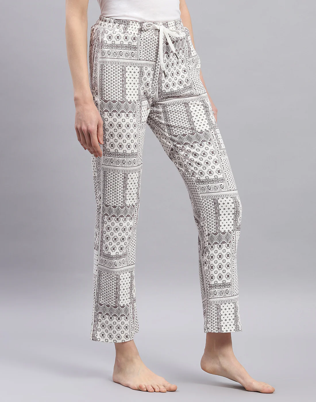 Women Purple Printed Regular Fit Lower - Image 4