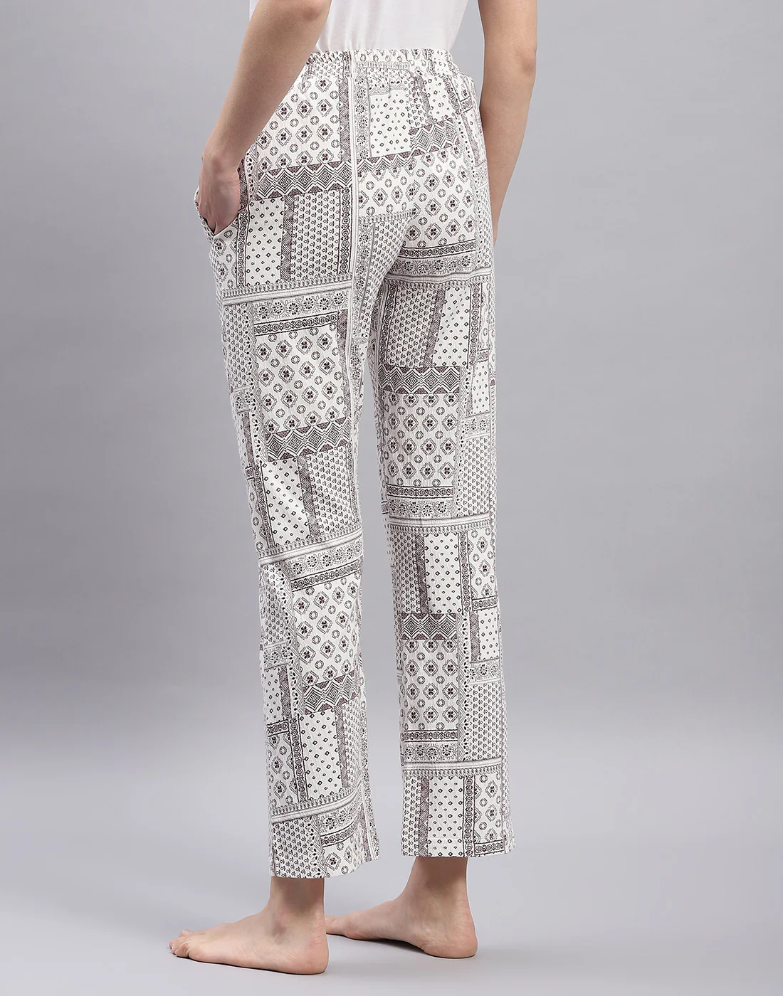 Women Purple Printed Regular Fit Lower - Image 5
