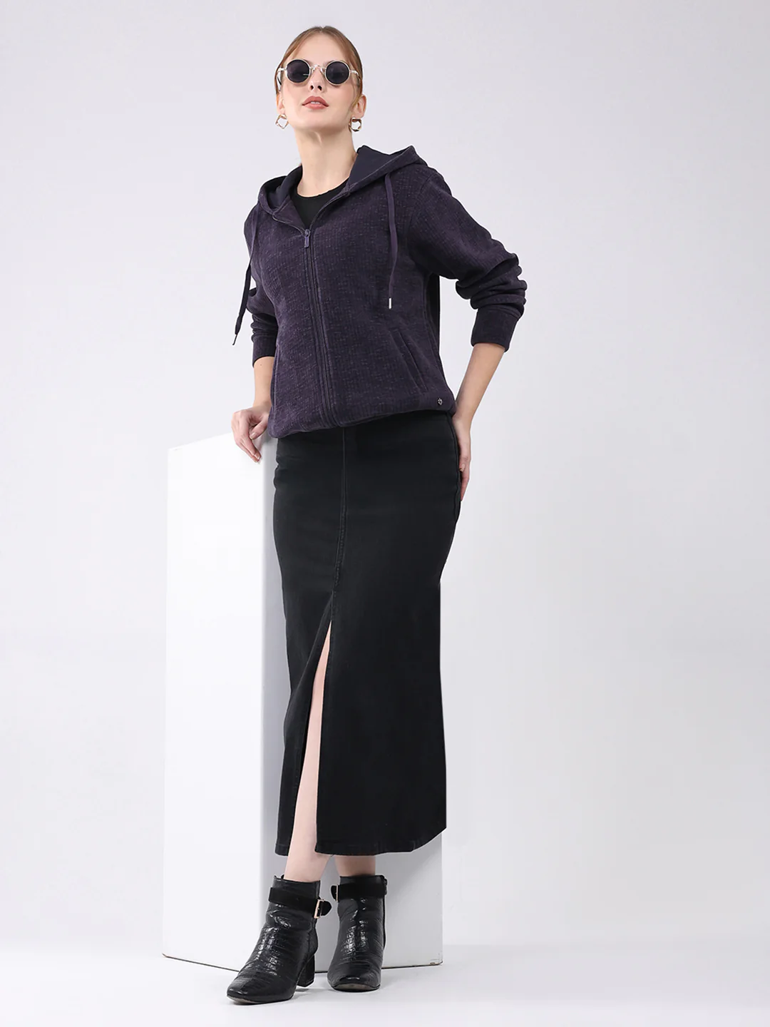 Women Purple Self Design Hooded Full Sleeve Sweatshirt - Image 2