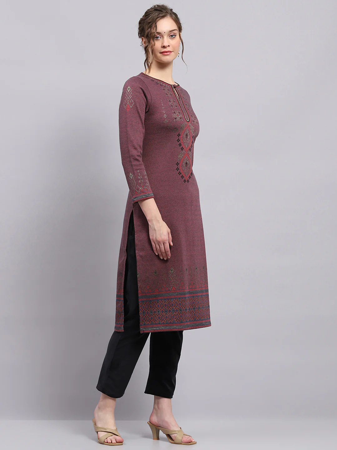 Women Purple Self Design Round Neck 3/4th Sleeve Winter Kurti - Image 4