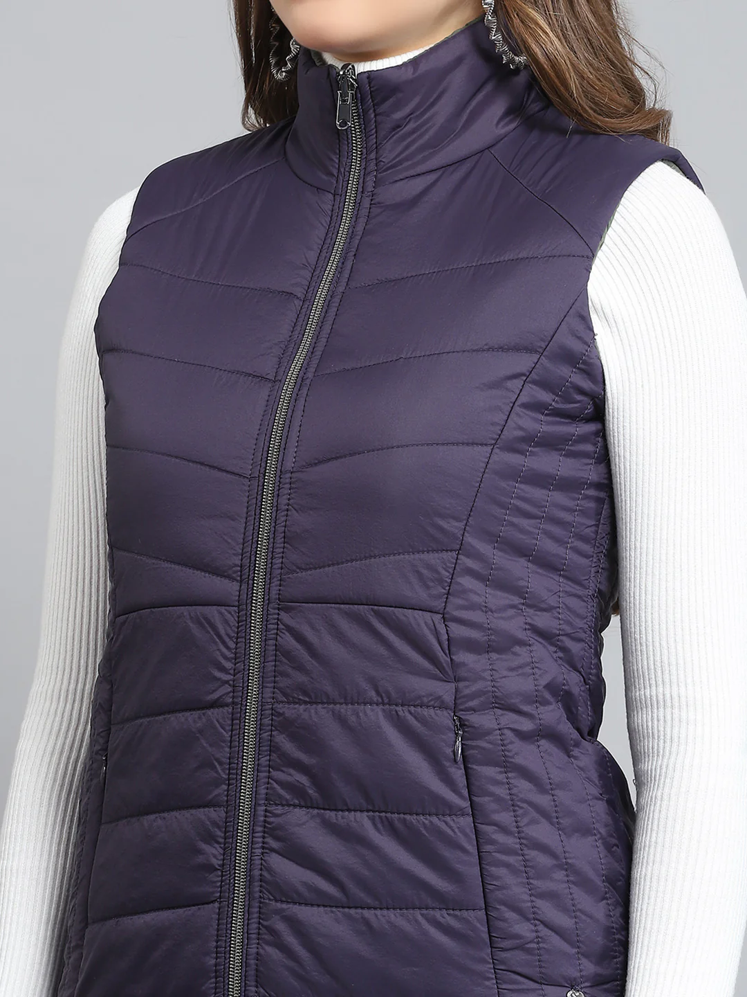 Women Purple Solid Mock Neck Sleeveless Reversible Jacket - Image 9