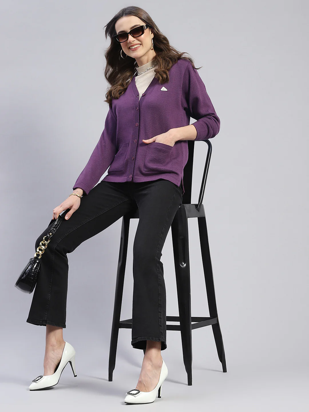 Women Purple Solid V Neck Full Sleeve Cardigan - Image 2