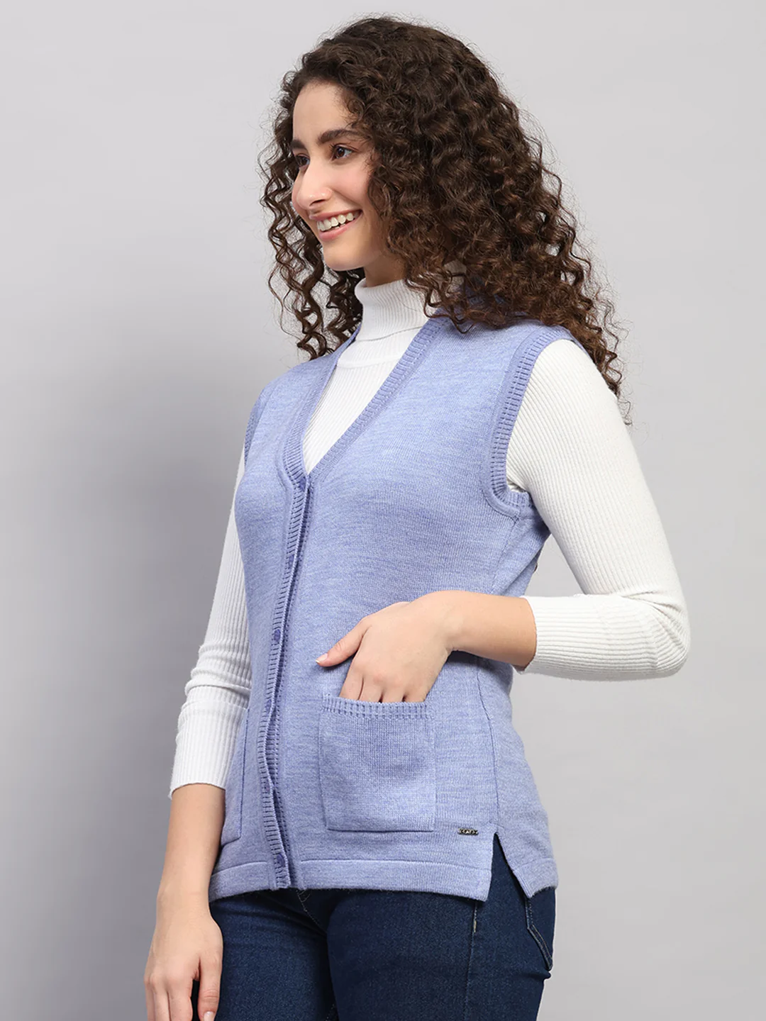 Women Purple Solid V Neck Sleeveless Cardigan - Image 3