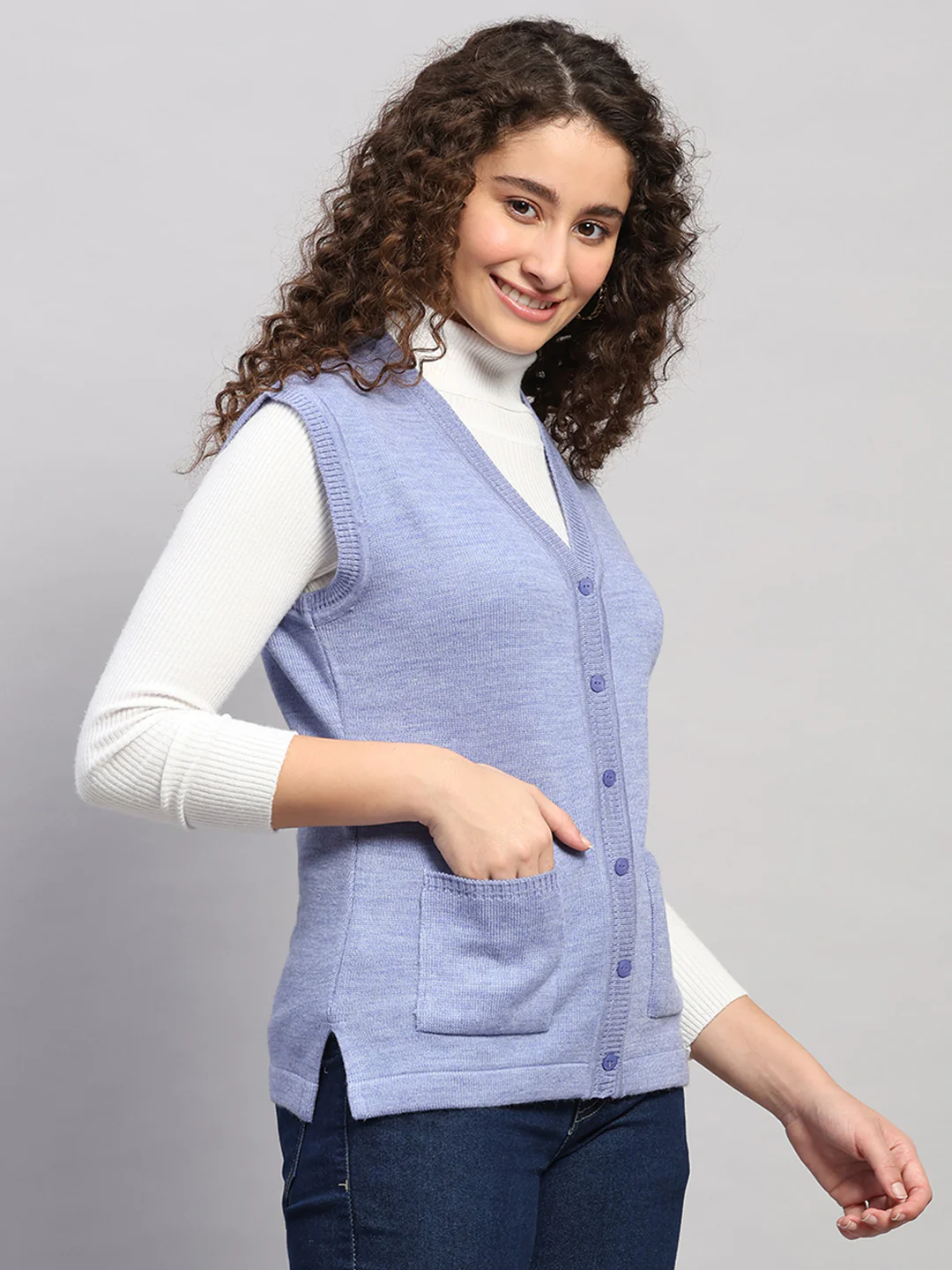 Women Purple Solid V Neck Sleeveless Cardigan - Image 4