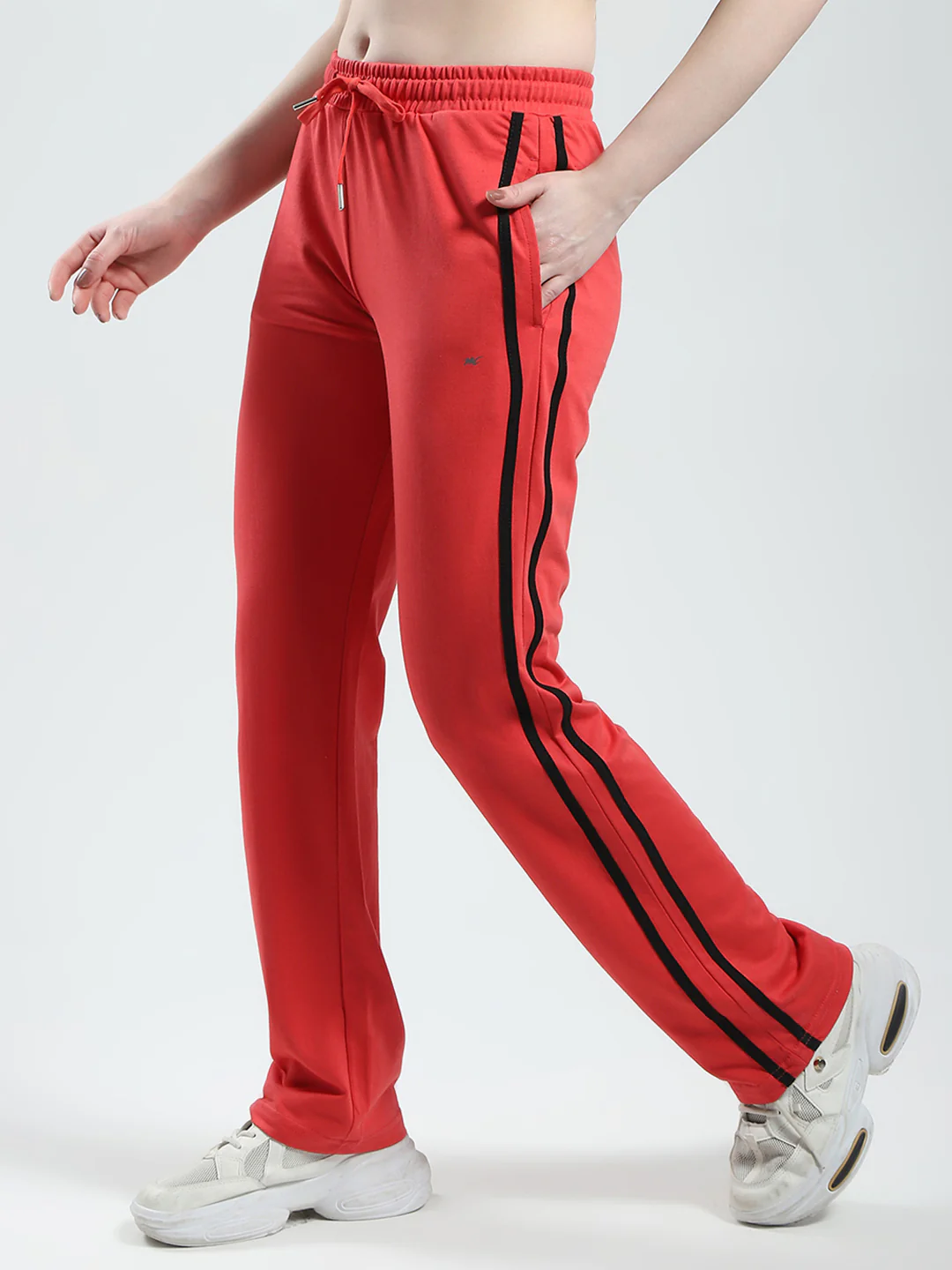 Women Red Solid Regular Fit Lower - Image 3