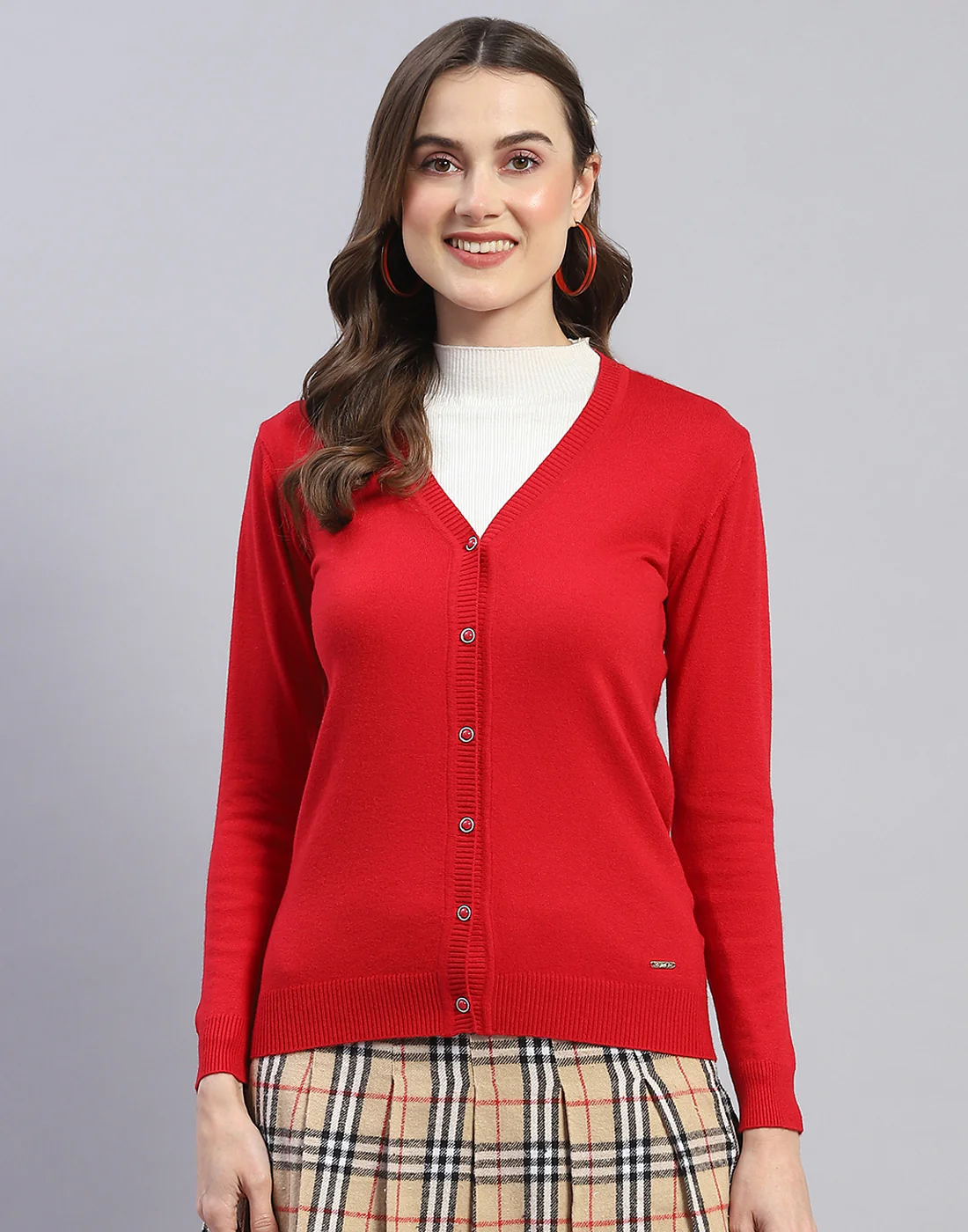 Women Red Solid V Neck Full Sleeve Cardigan - Image 2