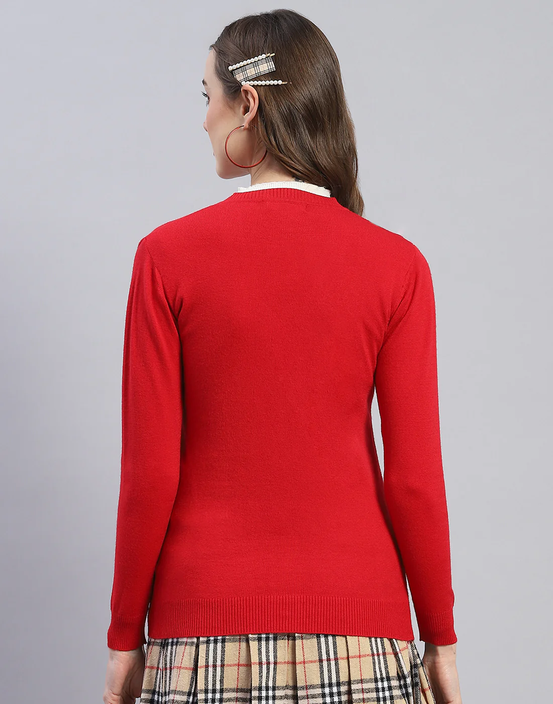 Women Red Solid V Neck Full Sleeve Cardigan - Image 5