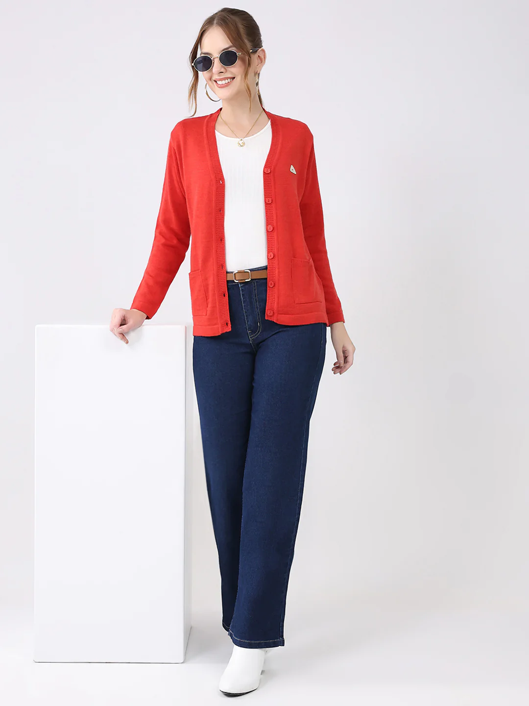 Women Red Solid V Neck Full Sleeve Cardigan - Image 2
