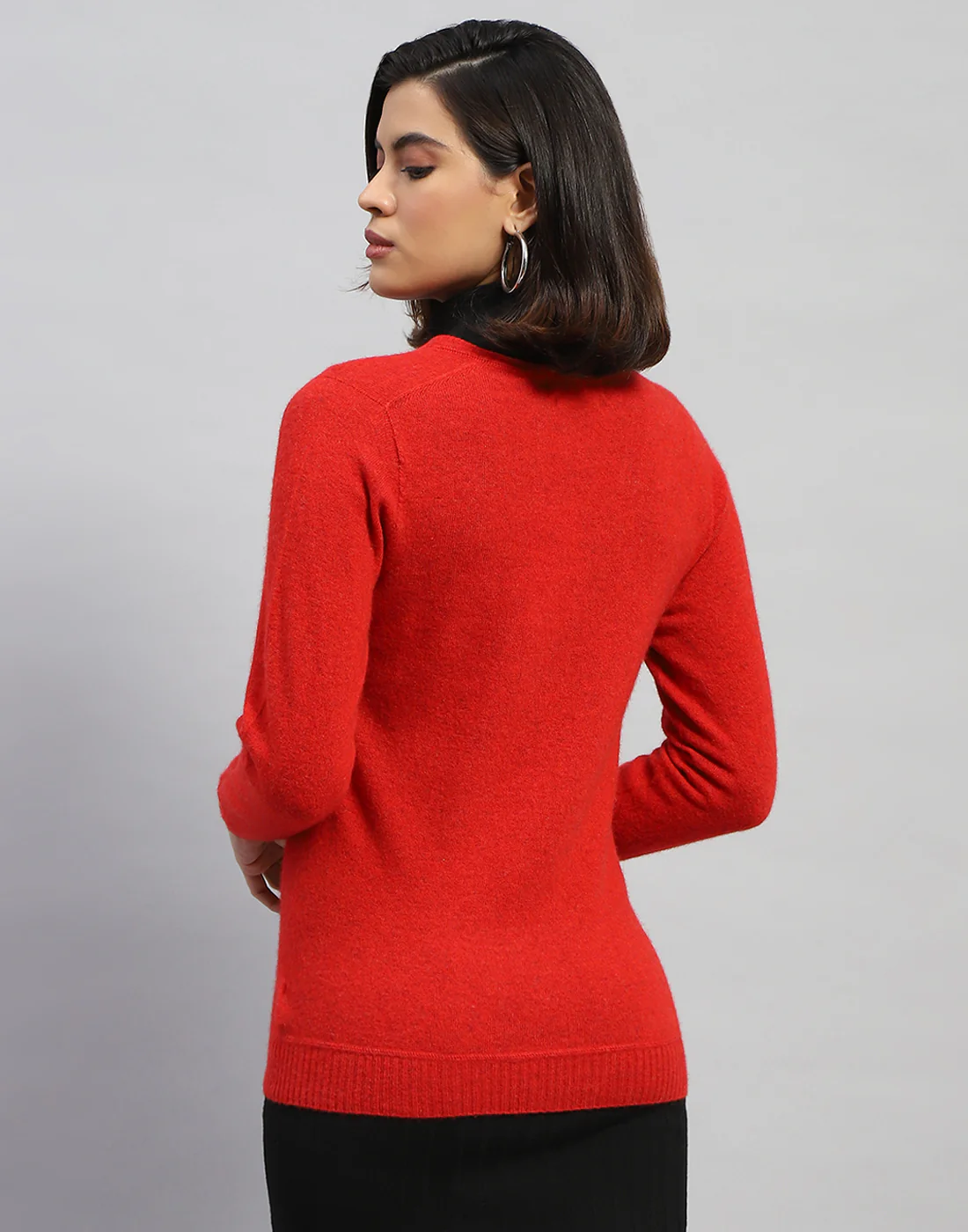 Women Red Solid V Neck Full Sleeve Cardigan - Image 5